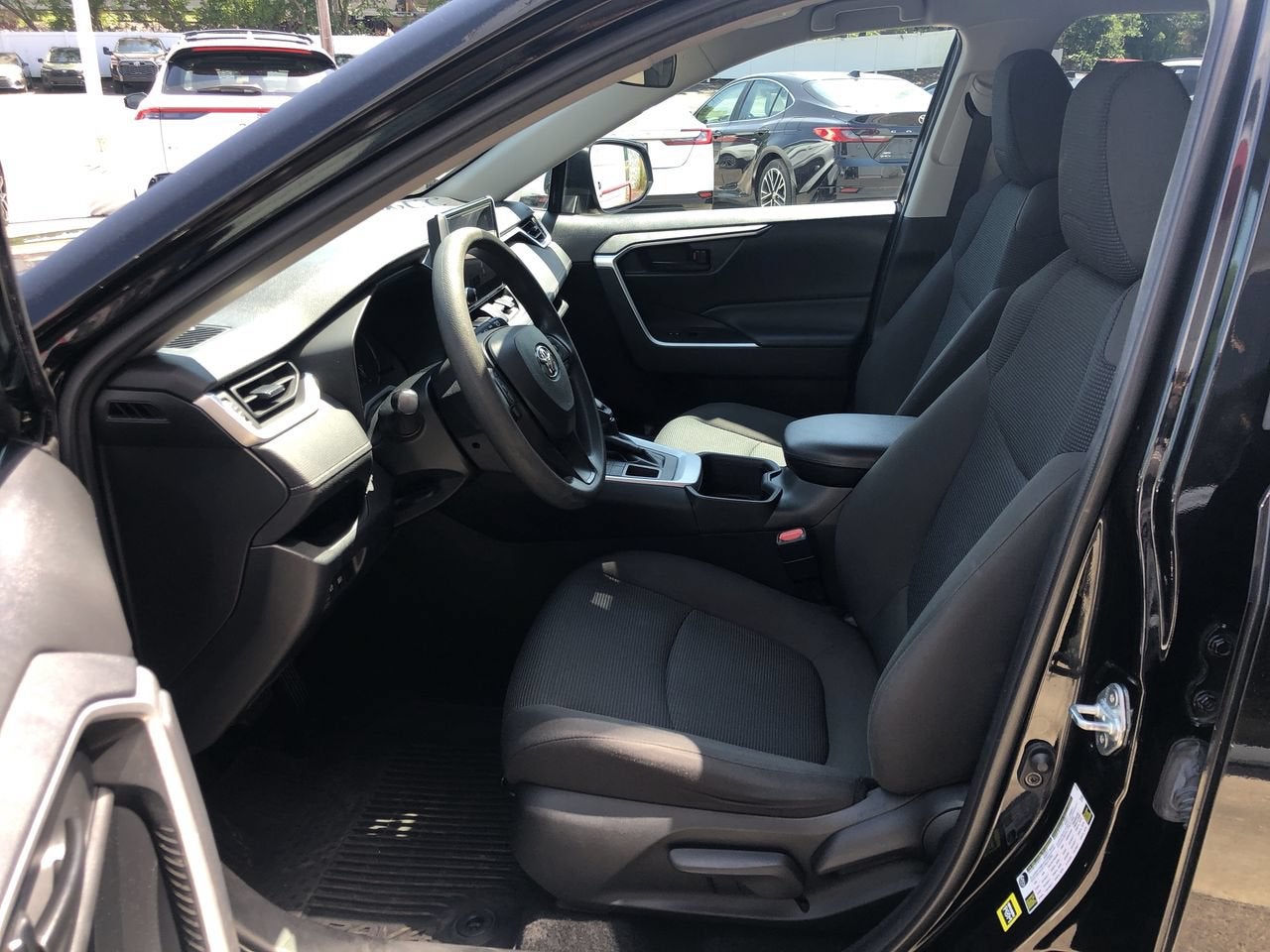 2023 Toyota RAV4 LE