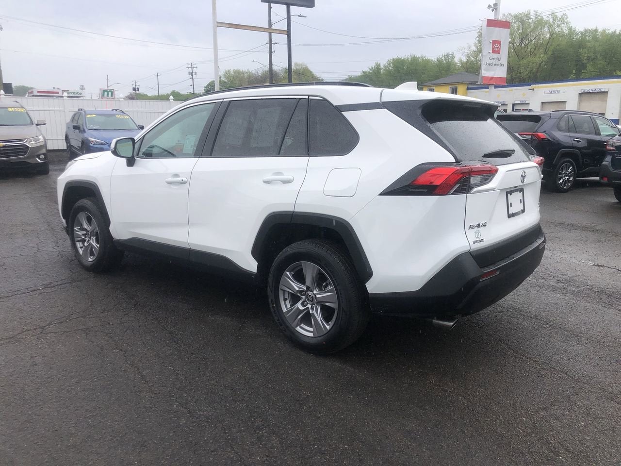 2025 Toyota RAV4 XLE