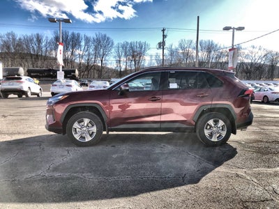 2024 Toyota RAV4 XLE
