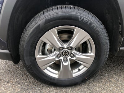 2025 Toyota RAV4 XLE