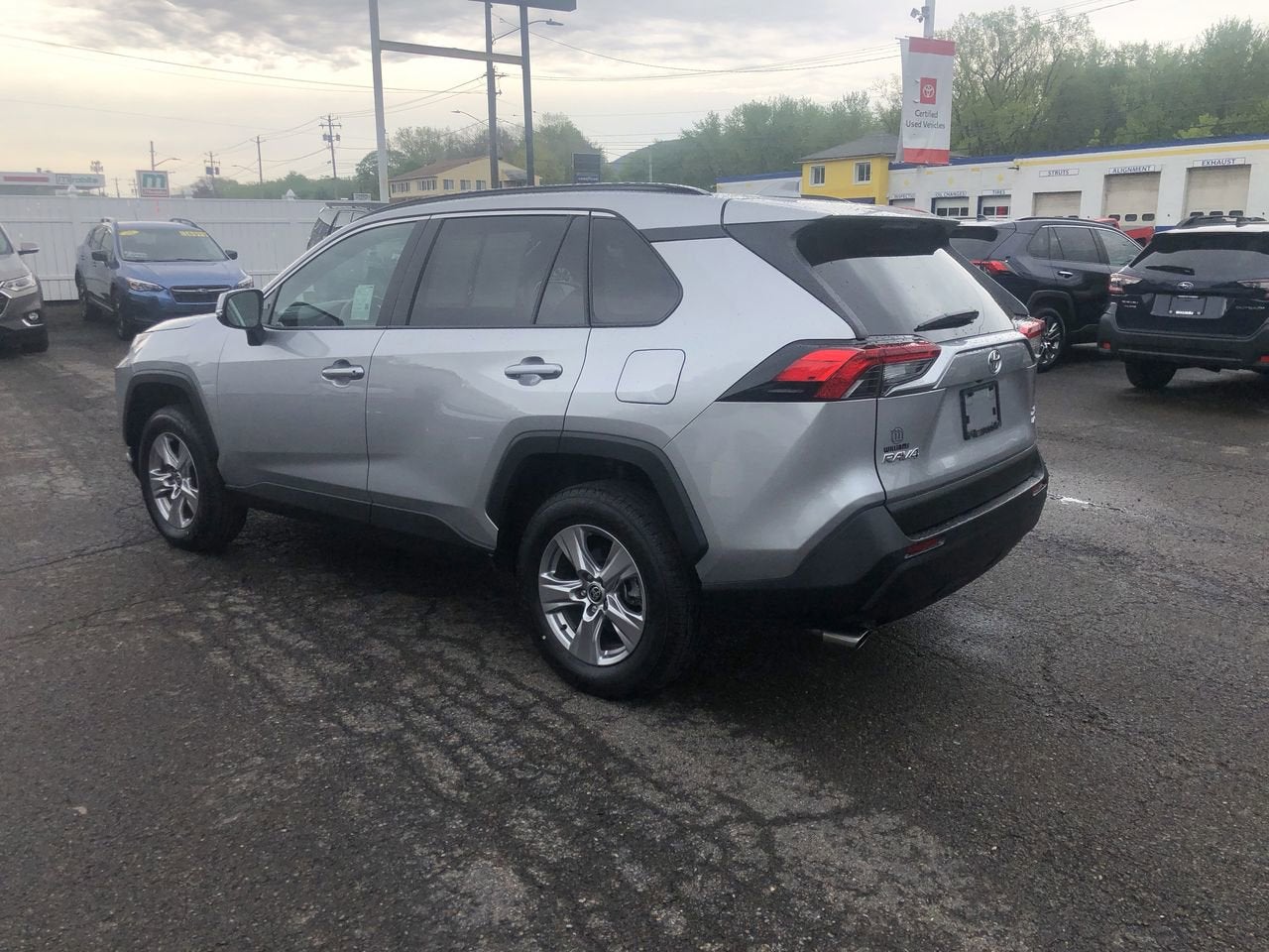 2025 Toyota RAV4 XLE