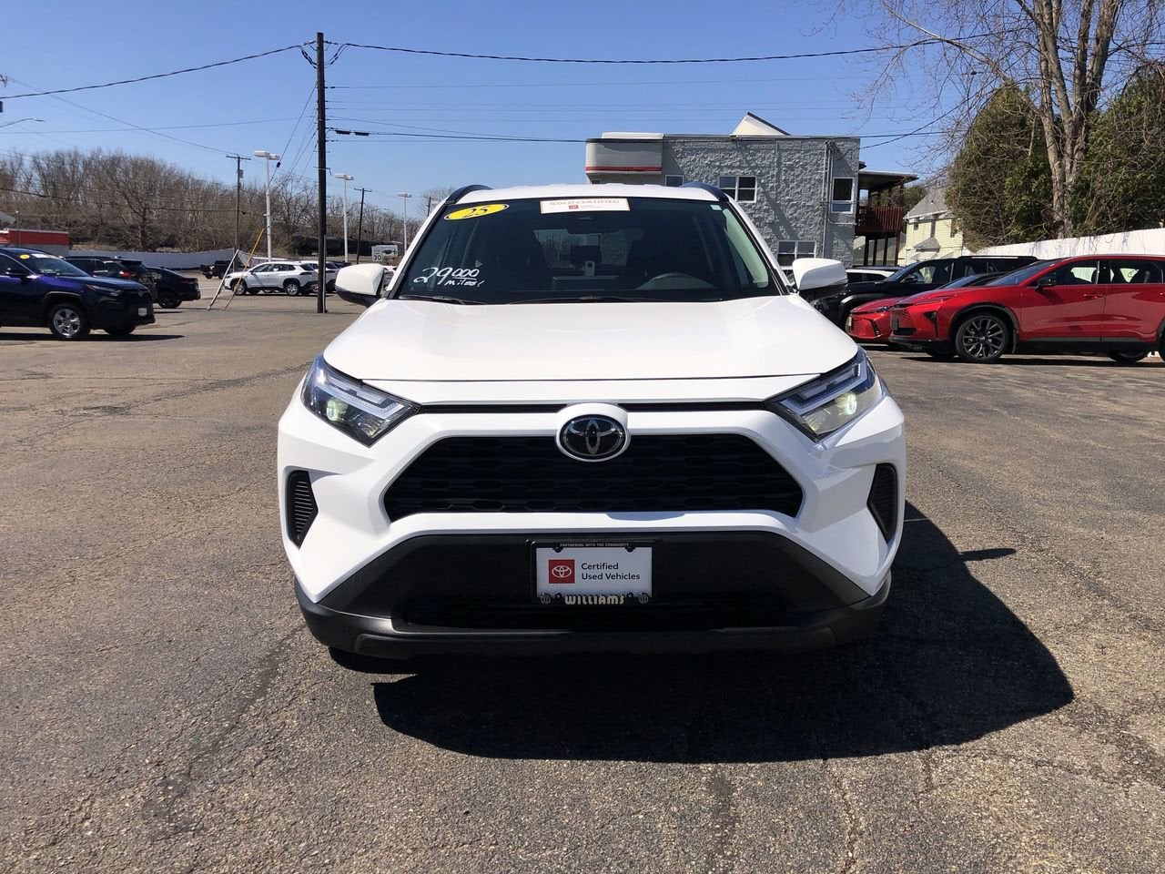 2025 Toyota RAV4 XLE