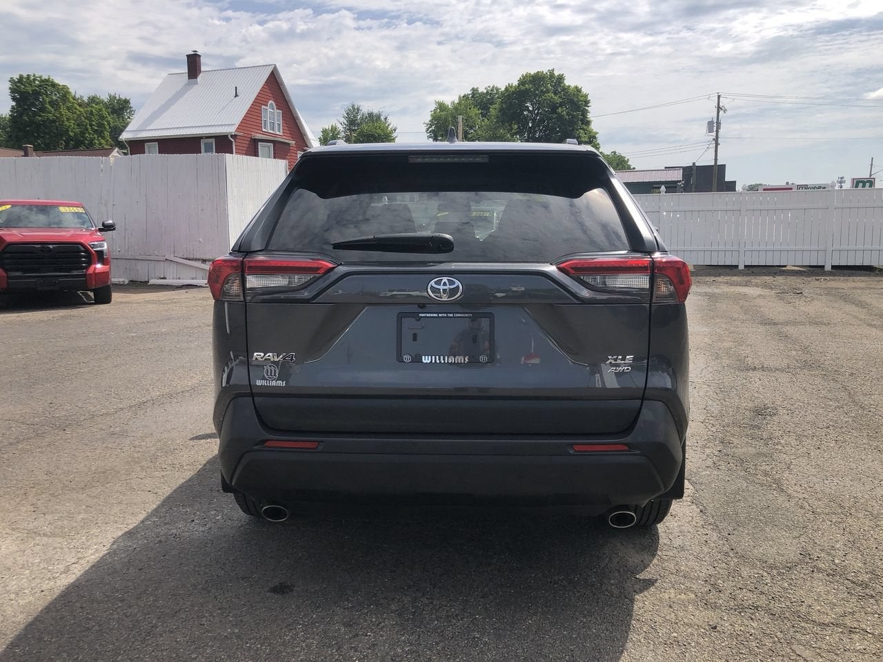 2023 Toyota RAV4 XLE