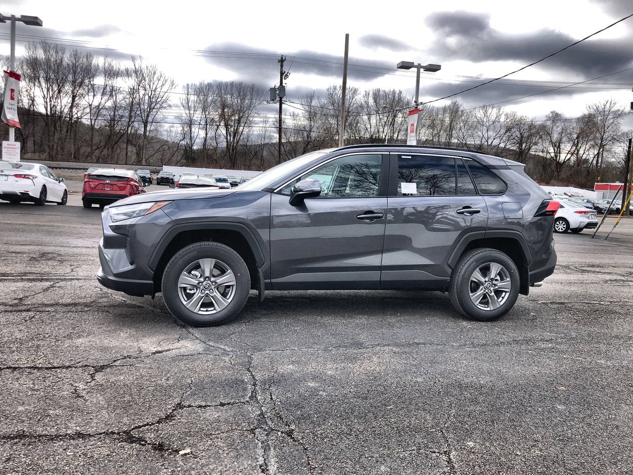2024 Toyota RAV4 XLE