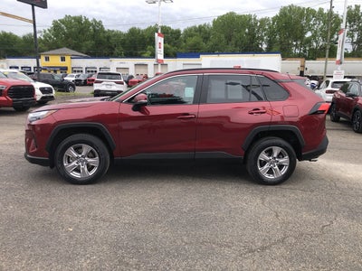 2025 Toyota RAV4 XLE