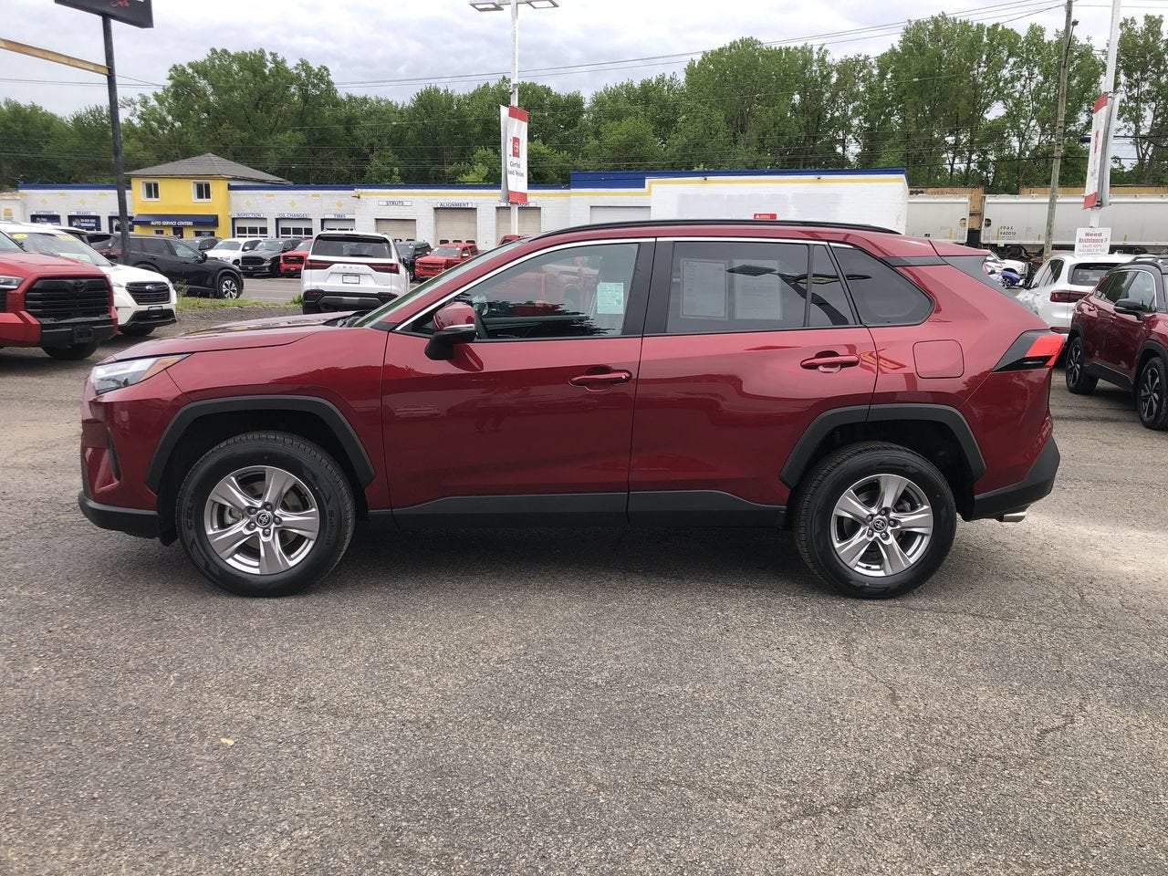 2025 Toyota RAV4 XLE