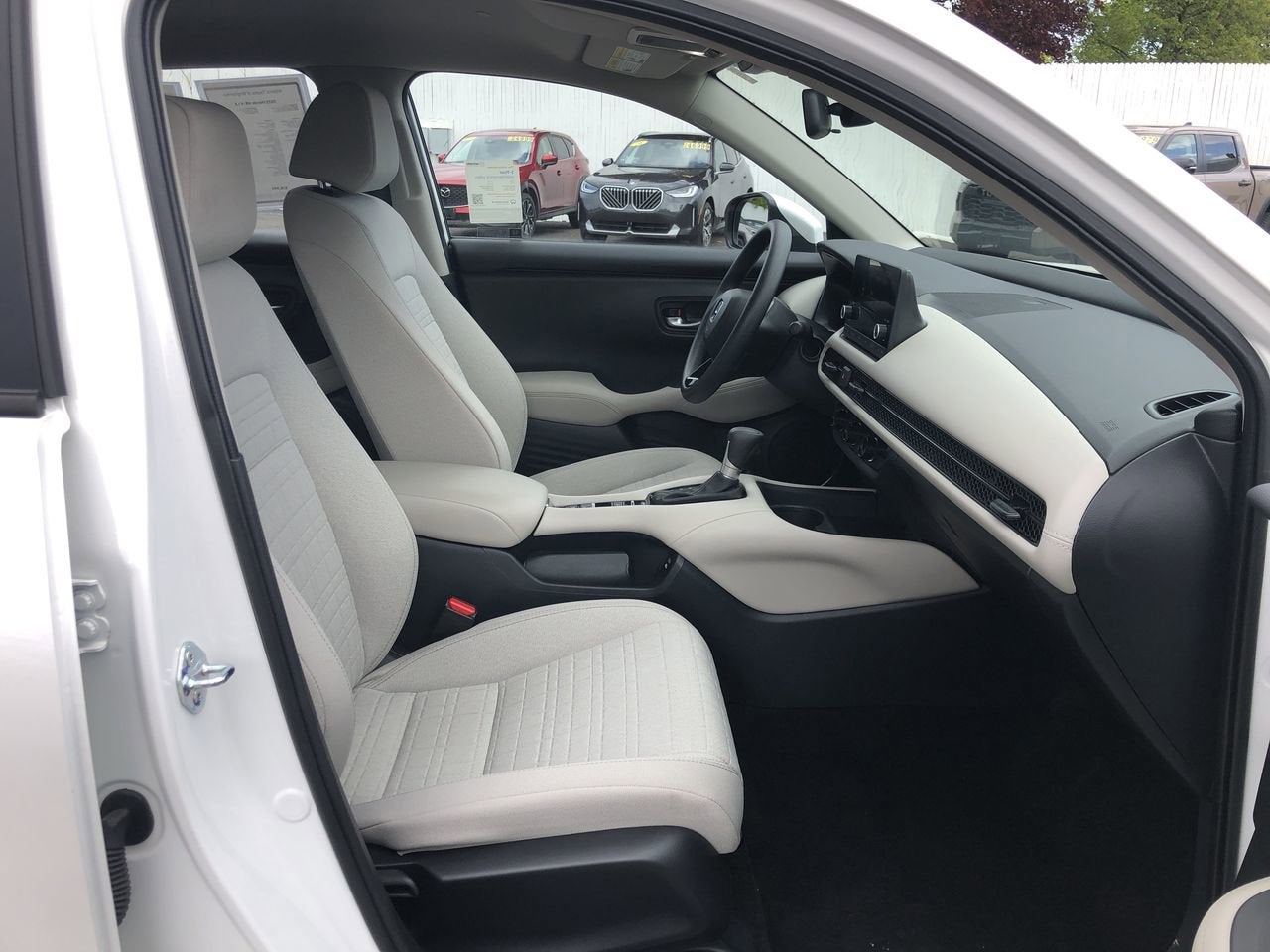 2025 Honda HR-V LX
