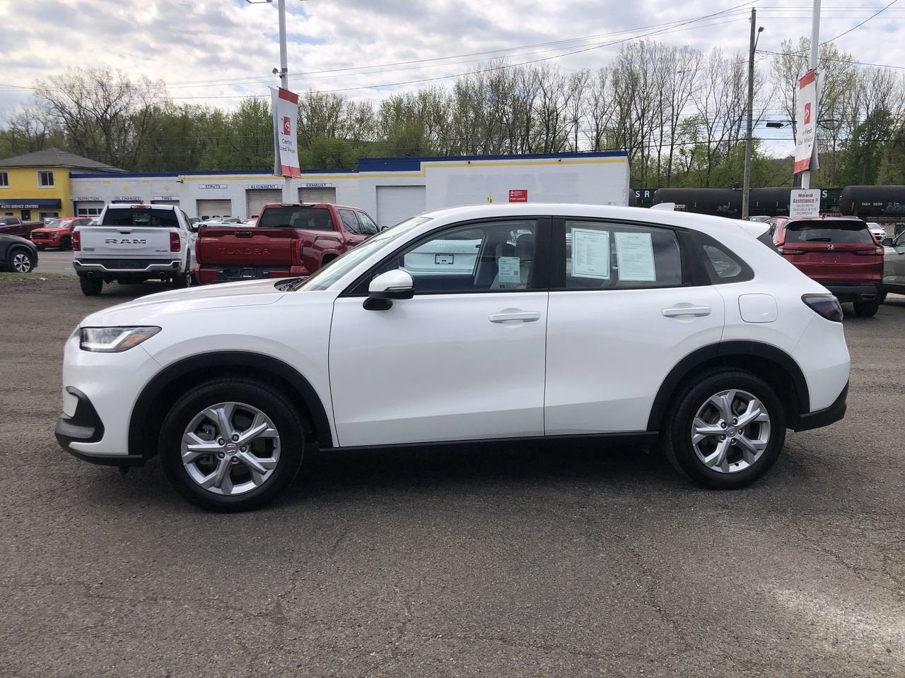 2025 Honda HR-V LX