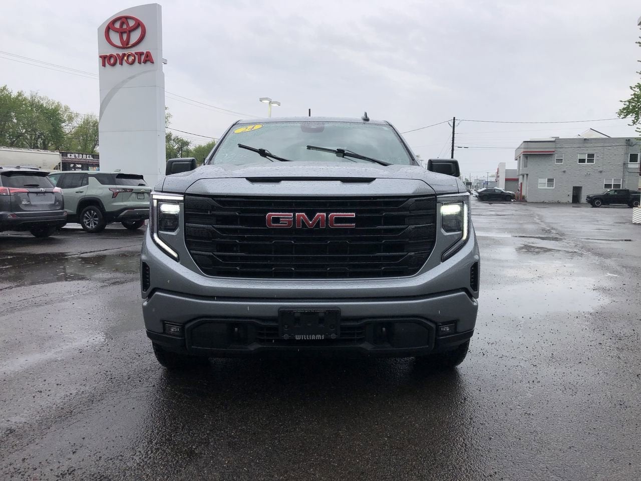 2024 GMC Sierra 1500 Elevation