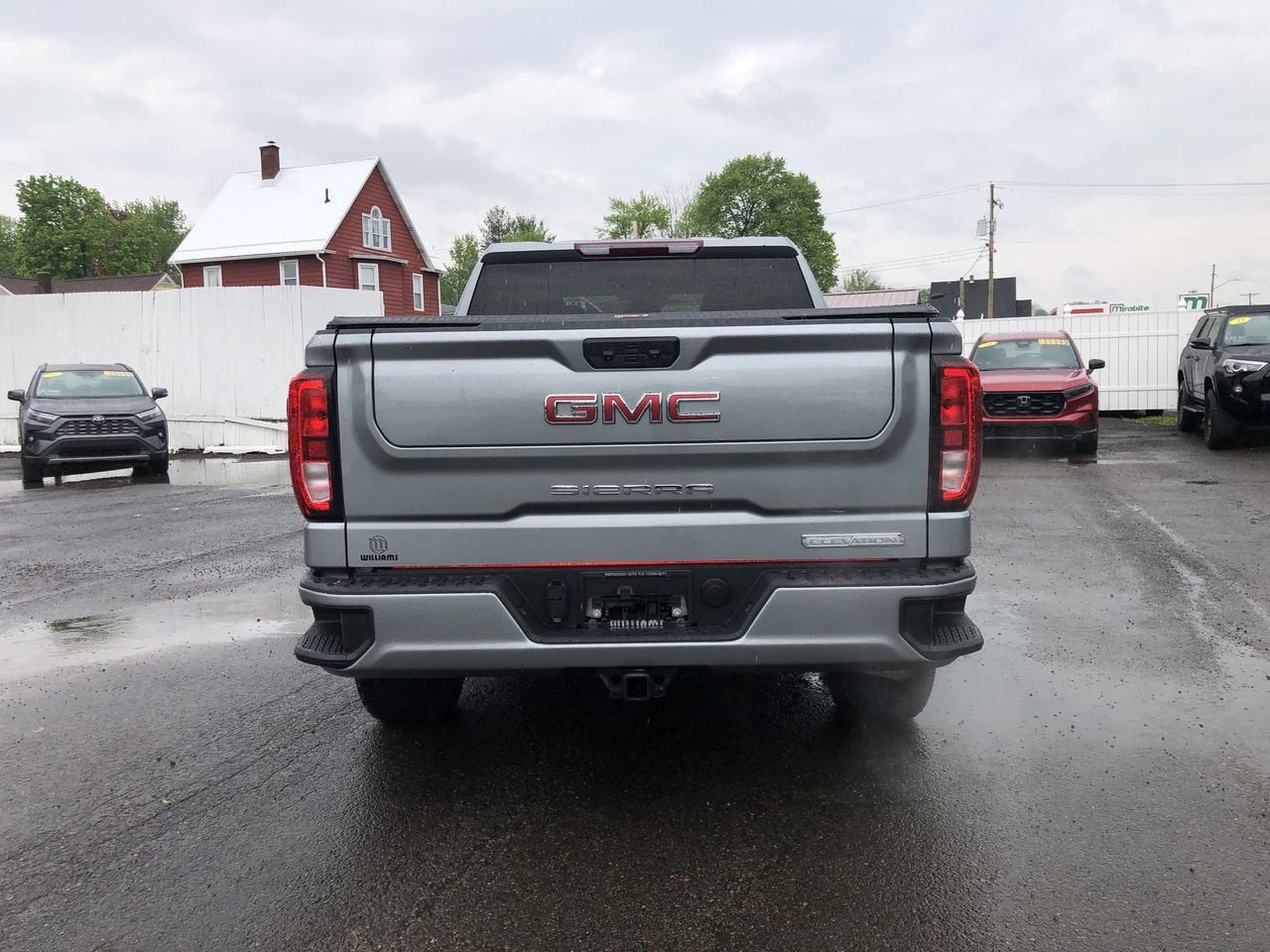 2024 GMC Sierra 1500 Elevation