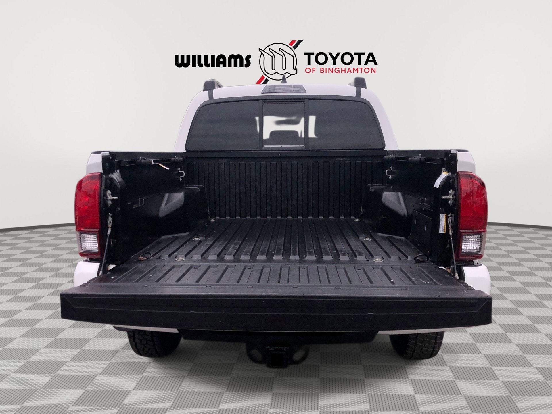 2022 Toyota Tacoma 4WD SR