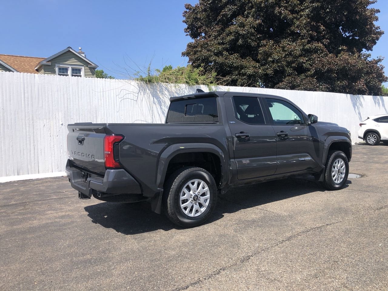 2024 Toyota Tacoma 4WD SR5
