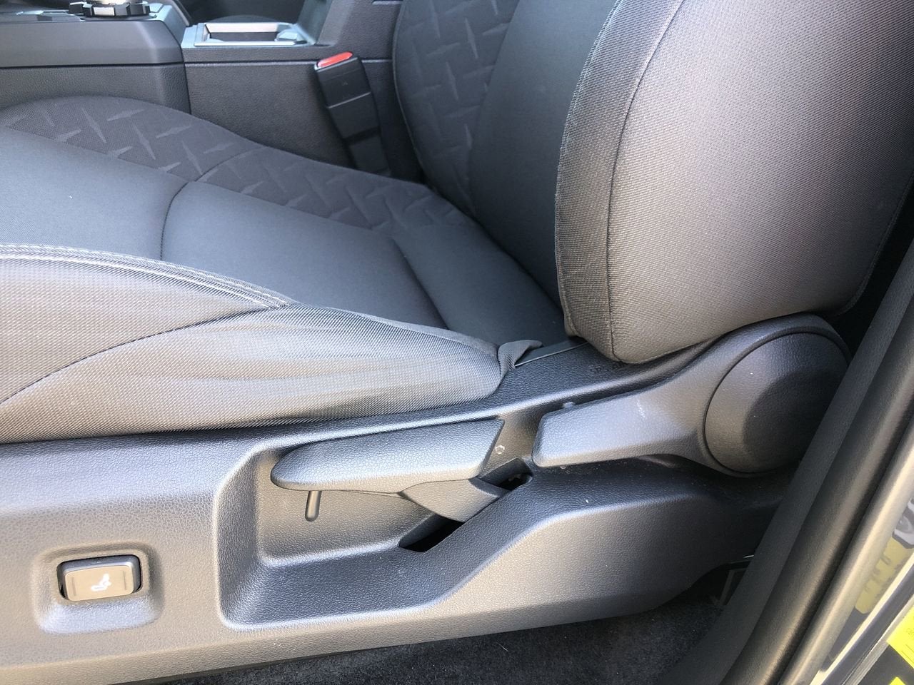 2025 Toyota Tacoma 4WD SR5