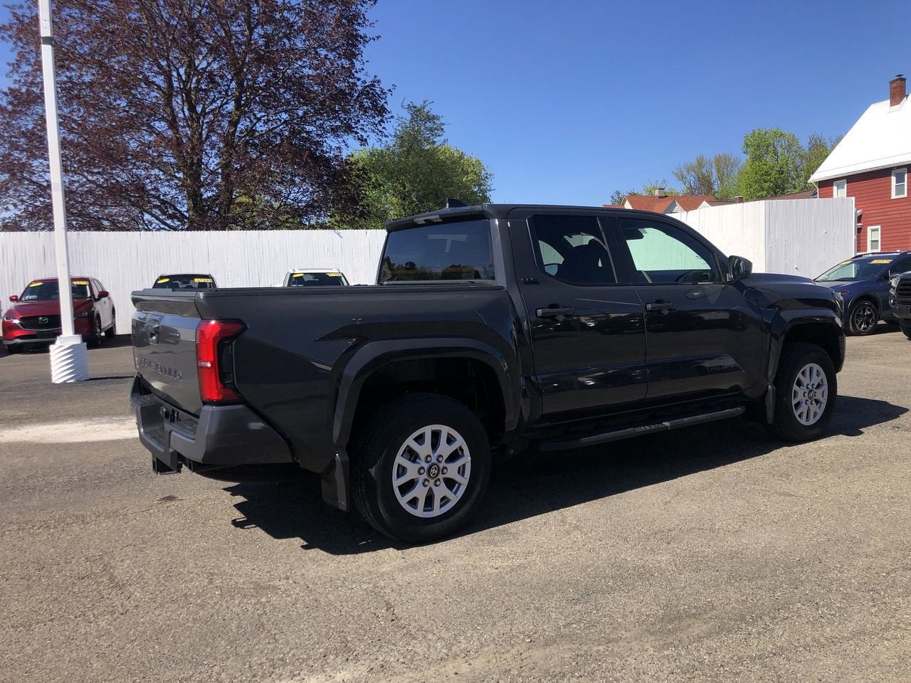 2025 Toyota Tacoma 4WD SR5