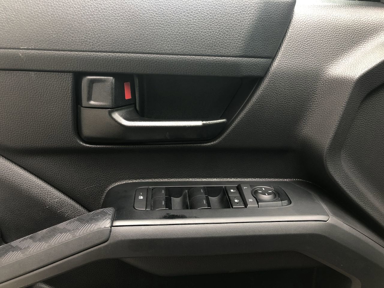 2025 Toyota Tacoma 4WD SR5