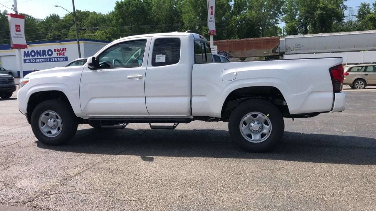 2022 Toyota Tacoma 4WD SR