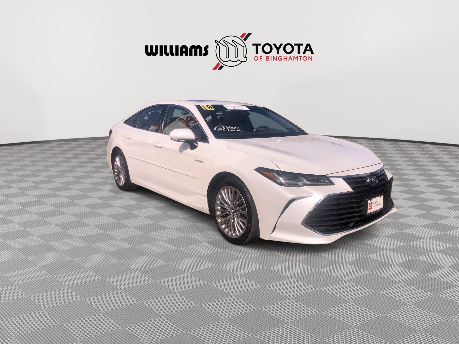 2019 Toyota Avalon Hybrid Limited
