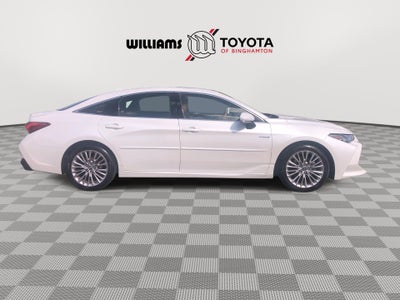 2019 Toyota Avalon Hybrid Limited