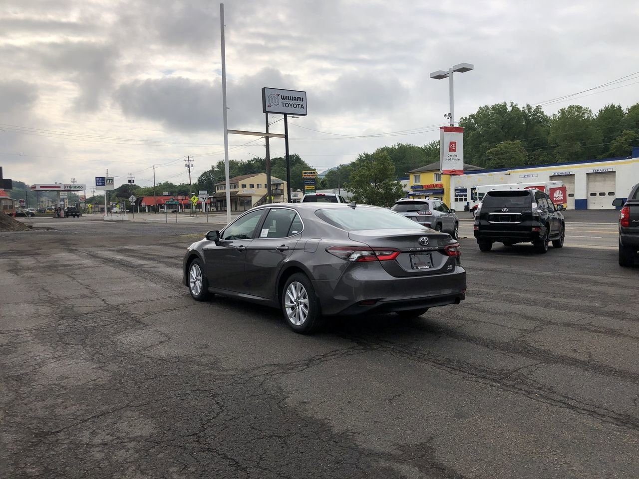 2023 Toyota Camry LE