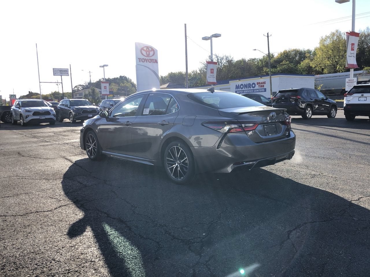 2024 Toyota Camry SE
