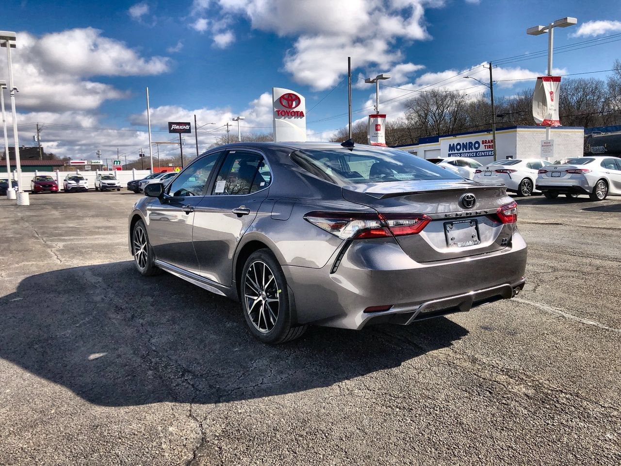 2024 Toyota Camry SE