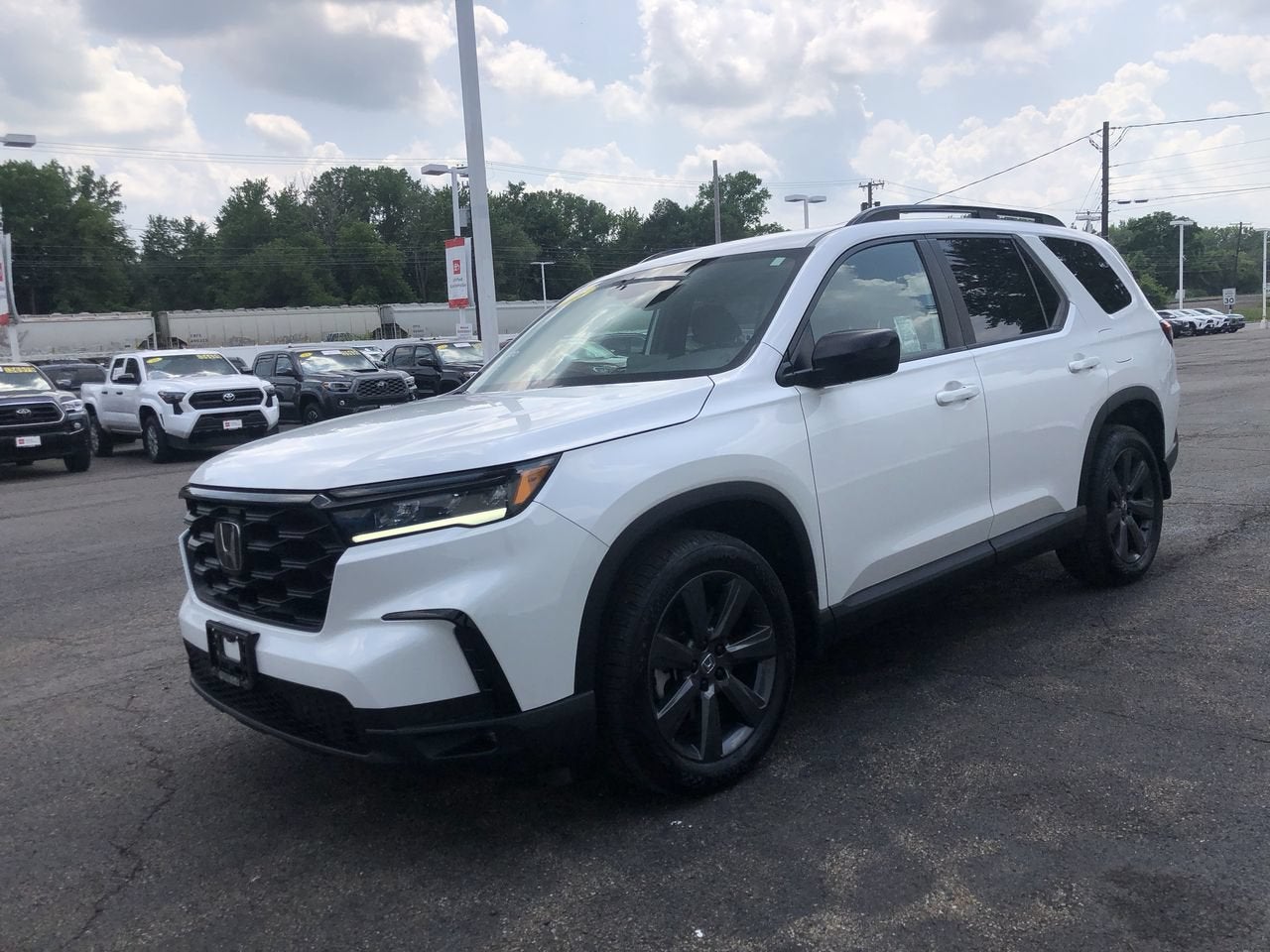 2025 Honda Pilot Sport