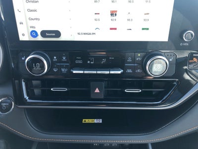 2023 Toyota Highlander Hybrid Bronze Edition