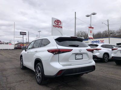 2022 Toyota Highlander XLE