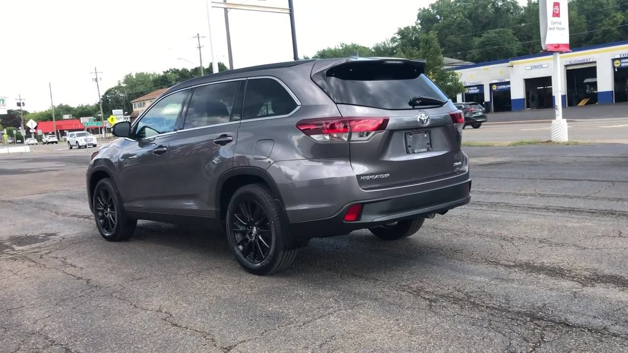 2019 Toyota Highlander SE