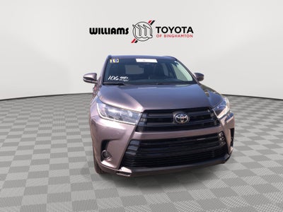 2019 Toyota Highlander SE