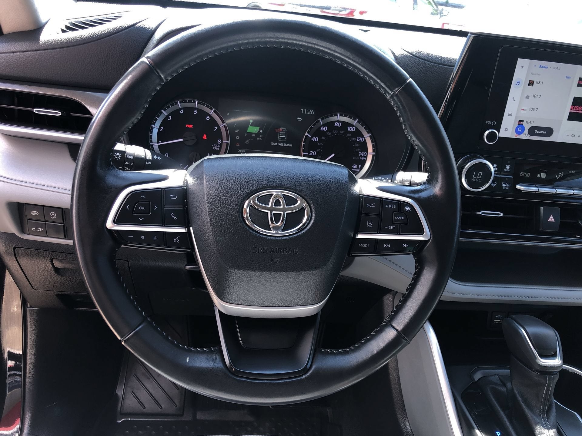 2023 Toyota Highlander LE