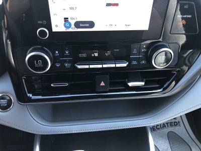 2023 Toyota Highlander LE