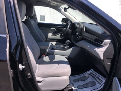 2023 Toyota Highlander LE