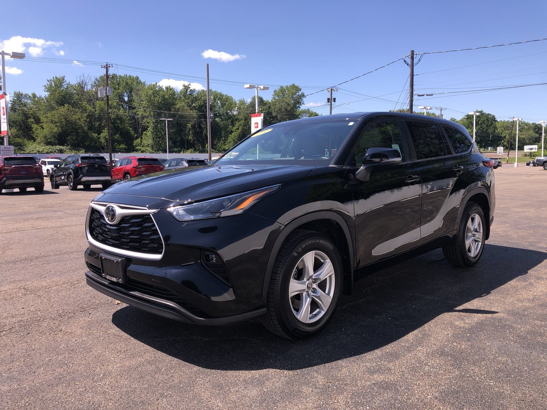 2023 Toyota Highlander LE