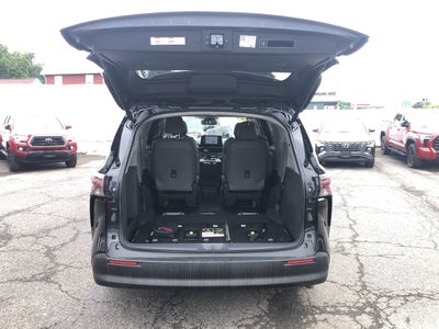 2024 Toyota Sienna XLE