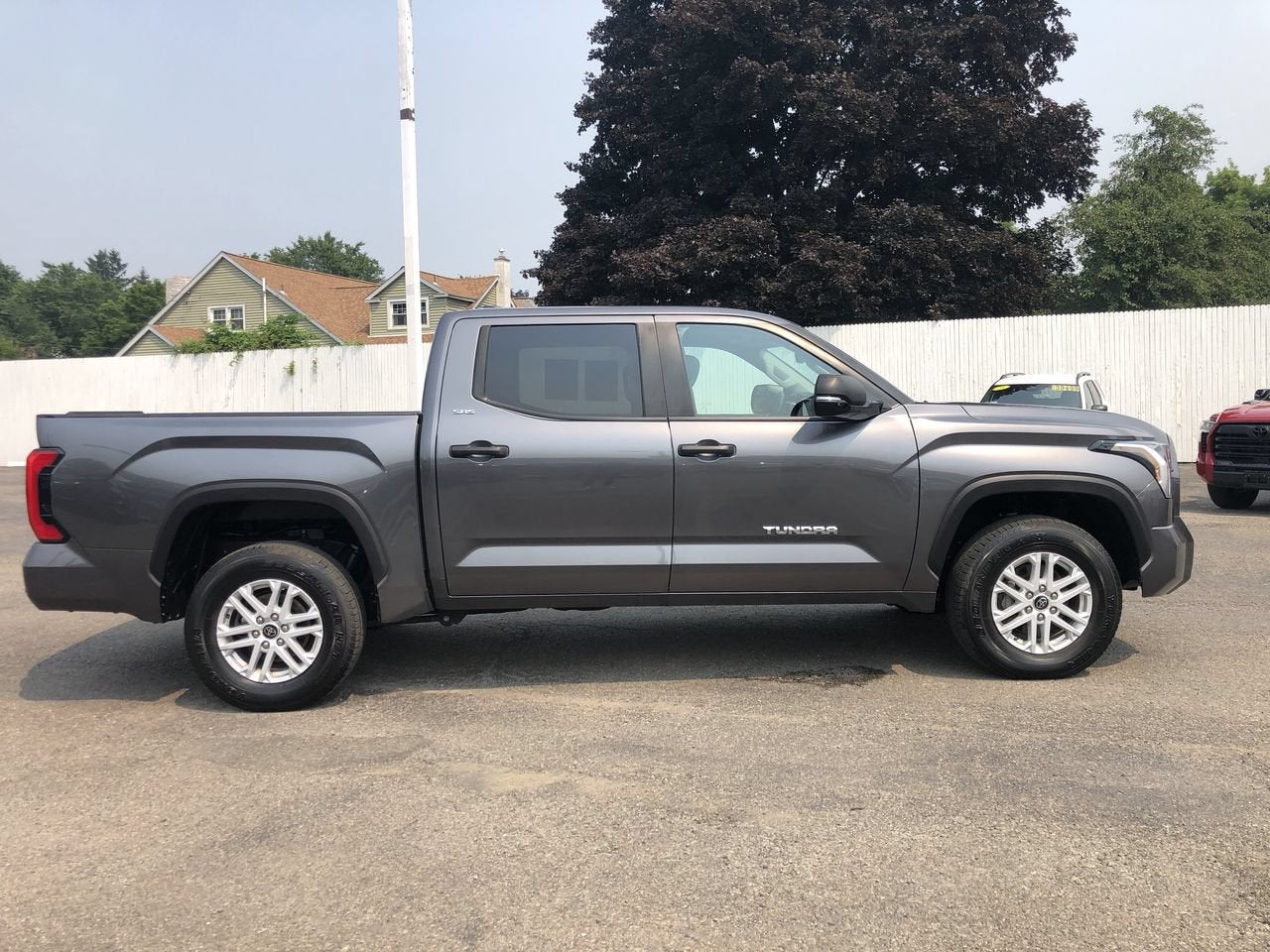 2024 Toyota Tundra 4WD SR5