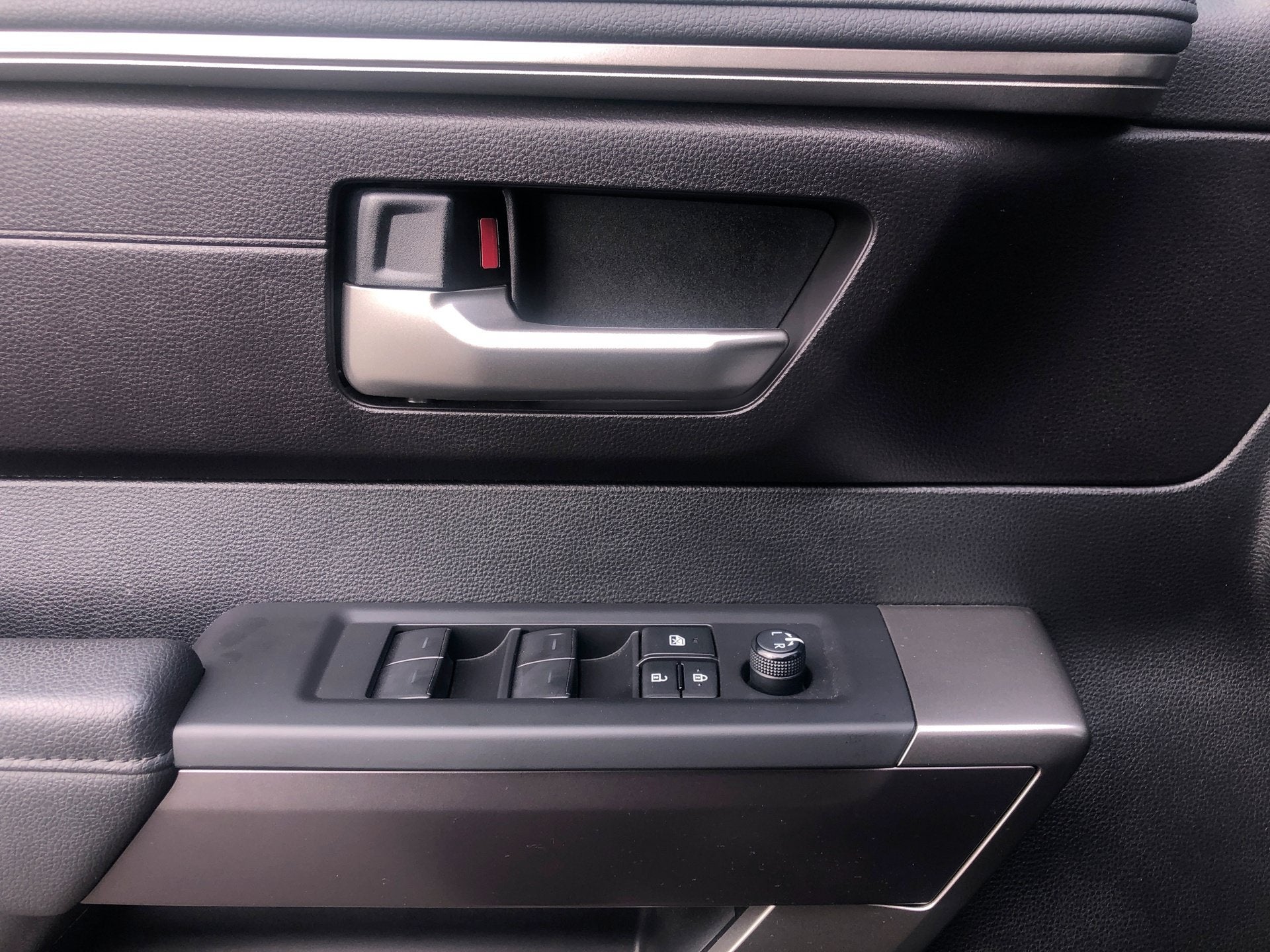 2023 Toyota Tundra 4WD SR5