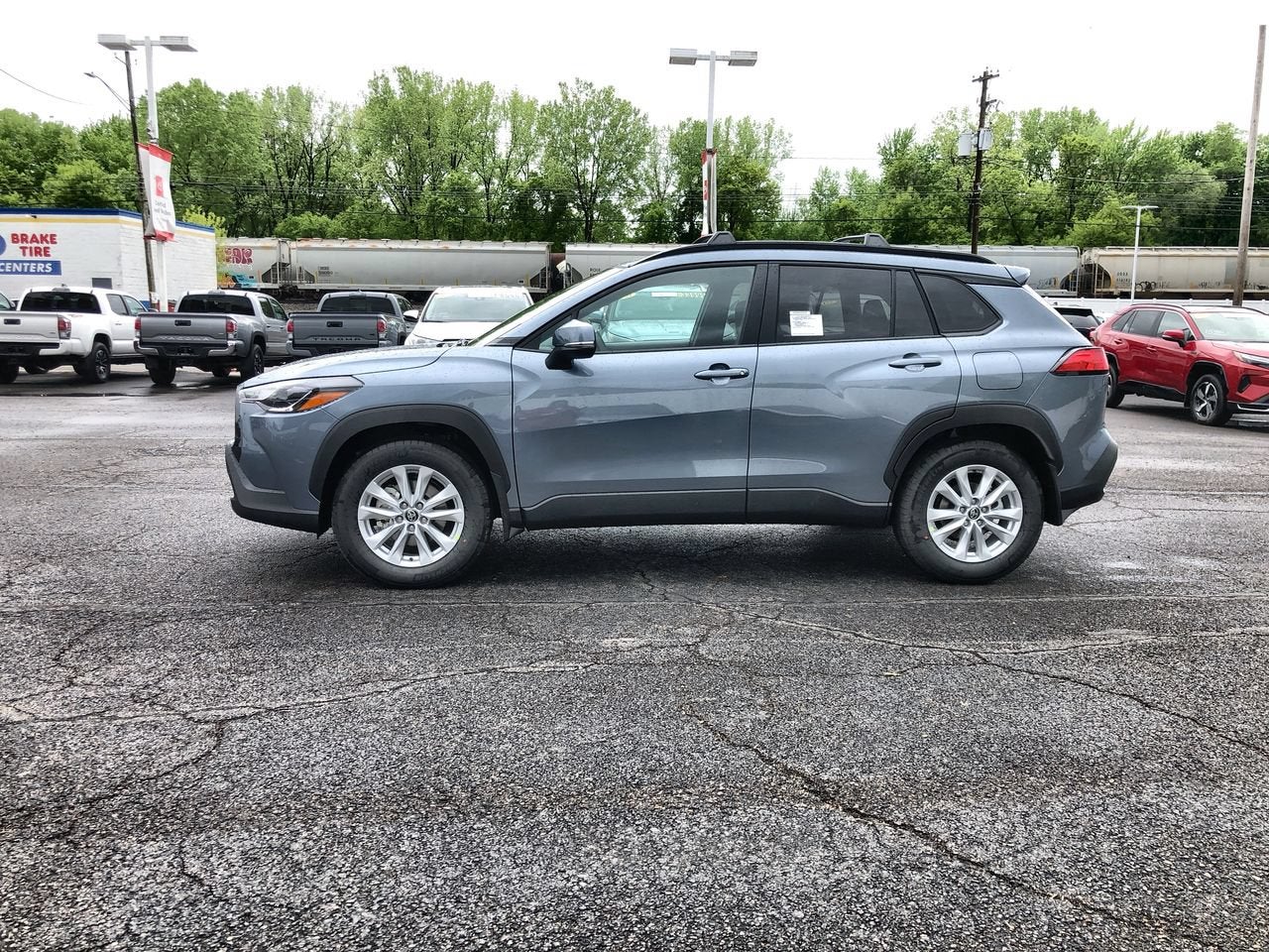 2024 Toyota Corolla Cross LE