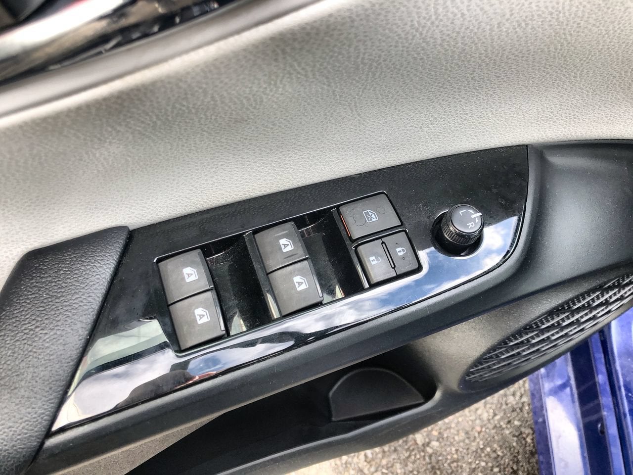 2016 Toyota Prius Two