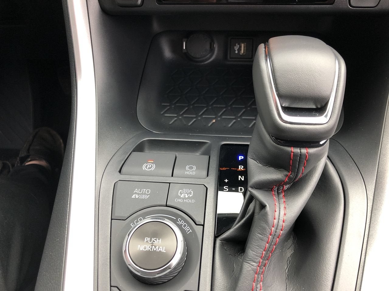 2023 Toyota RAV4 Prime SE