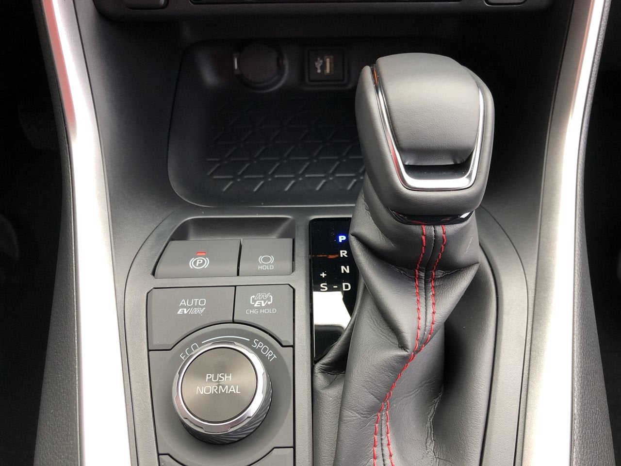 2023 Toyota RAV4 Prime SE