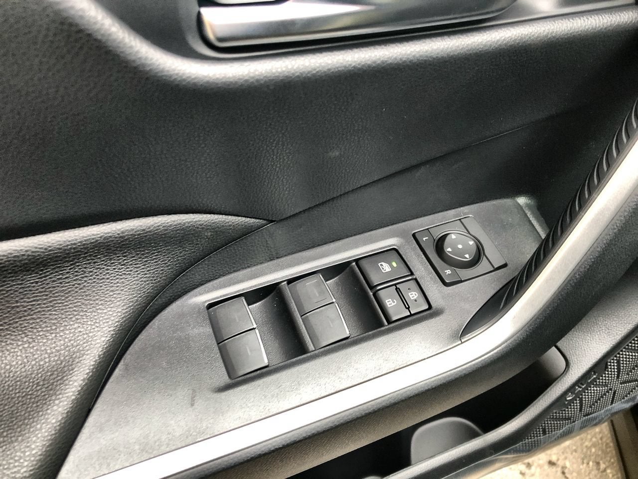 2024 Toyota RAV4 Prime SE