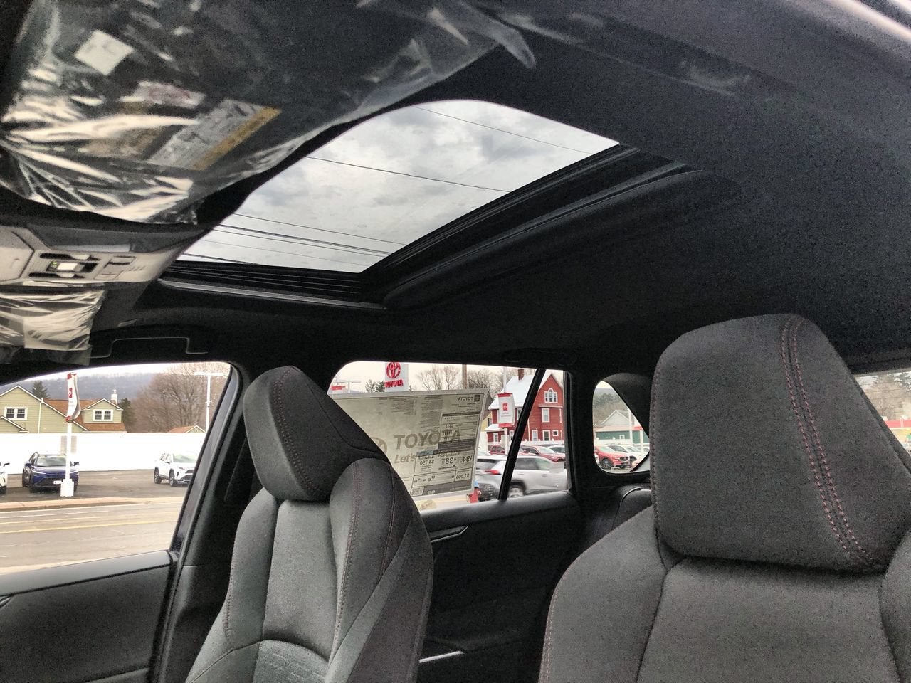 2024 Toyota RAV4 Prime SE