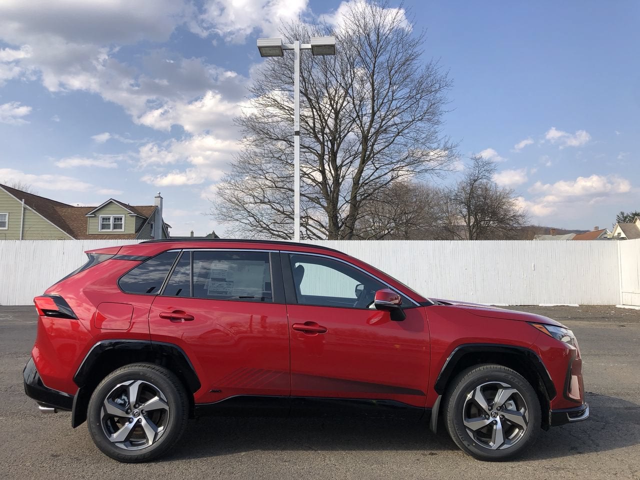 2025 Toyota RAV4 Plug-In Hybrid SE