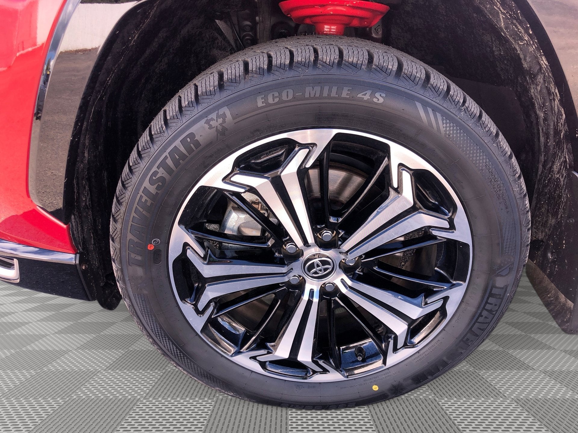 2024 Toyota RAV4 Prime XSE