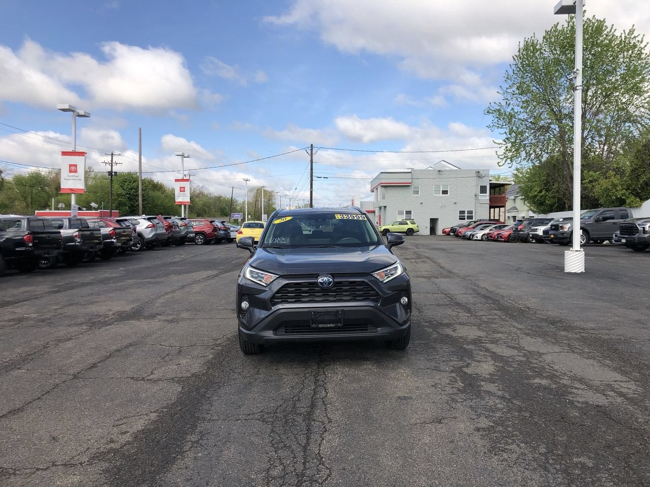 2020 Toyota RAV4 Hybrid XLE